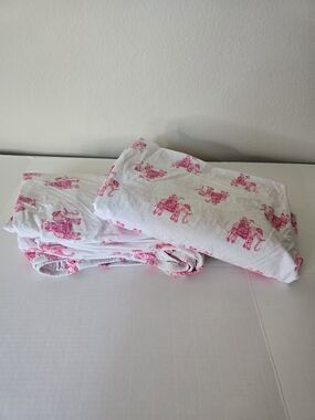 Pottery barn Kids Lilly Pulitzer Organic in Elephant Bazaar Sheets Pink Twin 2pc